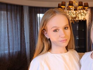 EllaAndOdelyna's Live sex girl Profile Image